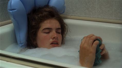 Heather Langenkamp Bath Scene