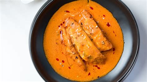 This Hot Sour Goan Fish Curry Is Bound To Become A Lunch Staple At Your