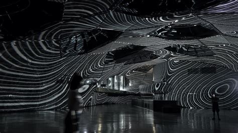 Hypnotic Lines Transform Rooms Into Optical Illusions