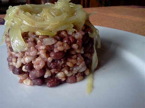 Brown Rice With Aduki Beans And Caramelized Onions Sweetveg