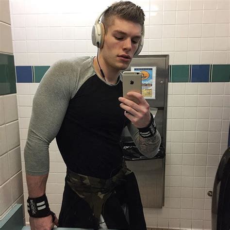 Vincent Kowalski Vincerkowalski Instagram Photos And Videos Instagram Vincent Mirror Selfie