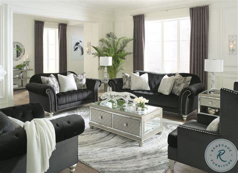Harriotte Black Velvet Living Room Set 2620538