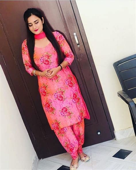 Likes Comments Punjabi Suits Only Suit On Instagram Punjabijutti Punjabi
