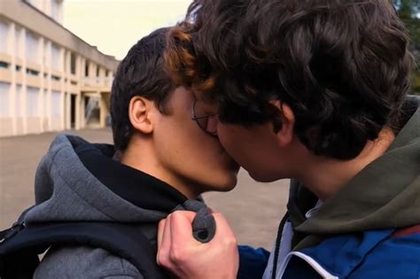 Homophobie un court métrage mettant en scène des ados connaît un gros succès