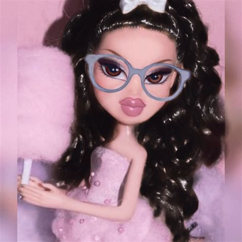 Bratz Doll Pfp Curls And Glasses Black Bratz Doll Bratz Doll Curly Hair Cartoon Glasses