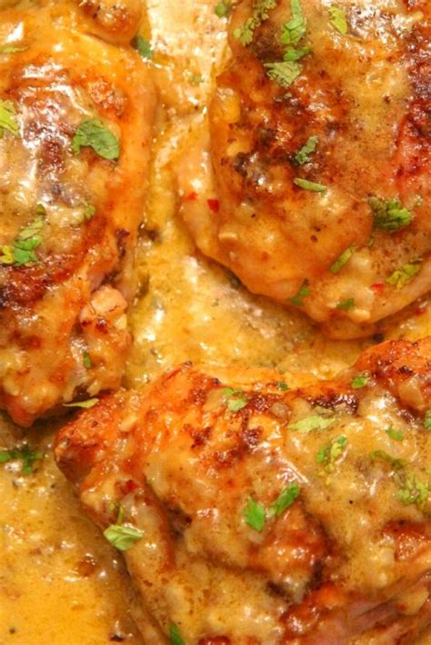 Smothered chicken with okra and steamed rice. Creamy Smothered Chicken Thighs Recipe | Fast chicken ...