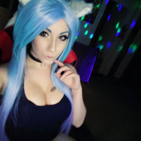 Bbypandaface Cleavage Pictures 22 Pics Sexy Youtubers