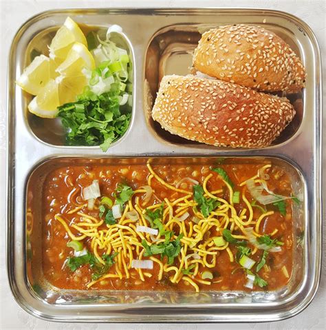 The wide selection of onion garlic the onion garlic sliced powder are derived from appropriate plants that have been studied and scientifically proven to possess beneficial effects. Misal Pav - Gooey Gracious Me