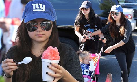 ariel winter s mother was overbearing stage mom who constantly criticised her daughter daily