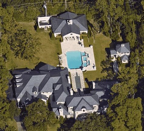 The house is said to be worth around seven million dollars at last evaluations. Wow! Joel Osteen House Photos, Net Worth & Books ...