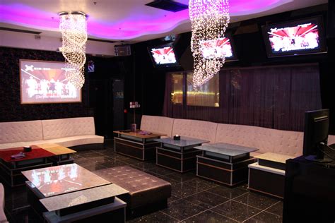 Neway cnc is belong to neway international group inc which is in houston texas ,usa who have total for neway cnc we have more than 700 staffs，include 140 high level engineers and 200,000. Hong Kong's best karaoke spots