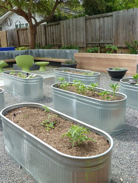 This raised garden bed allows you to do just that. 30+ Raised Garden Bed Ideas - Hative
