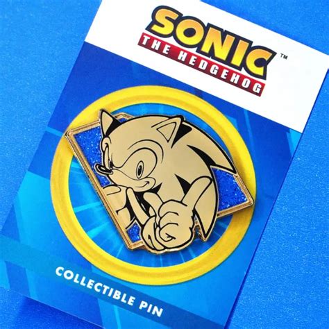 Sonic The Hedgehog Knuckles Golden Glitter Enamel Pin Figure Green
