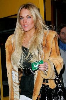Lindsay Lohan S Stolen Fur Coat PETA
