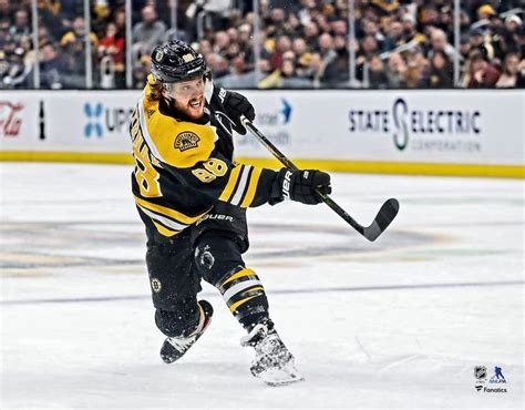 David Pastrnak Shooting Action Boston Bruins 8 X 10 Hockey Photo