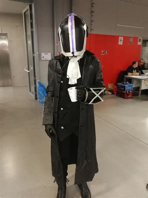 Please read rules and information before interacting. Saw this Bondrewd cosplay and wanted to share it with you ...