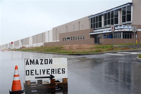 Amazon Begins Hiring Expects To Complete Facility By End Of The Year