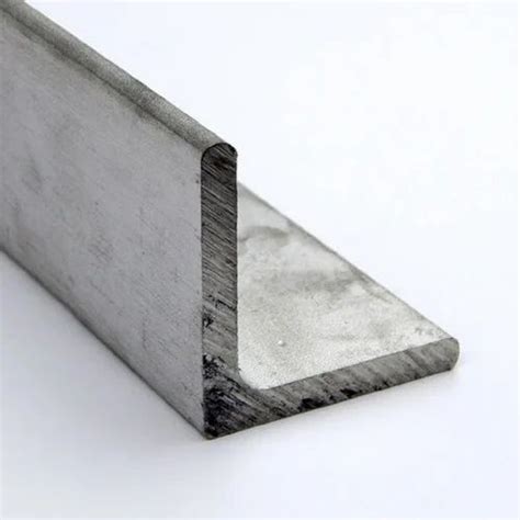 L Shaped Stainless Steel Angle Material Grade Ss202 Size 3m
