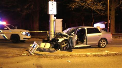 Driver Killed After Crashing Into Traffic Light In Southwest