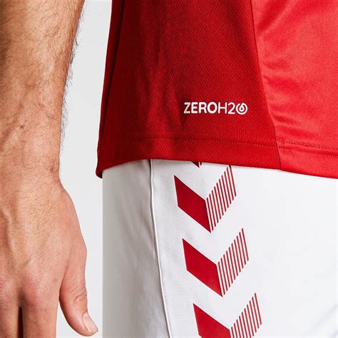 We did not find results for: Middlesbrough 19-20 Heimtrikot Veröffentlicht - Nur Fussball