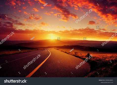 Long Straight Road Leading Mountain Sunset Stock Illustration