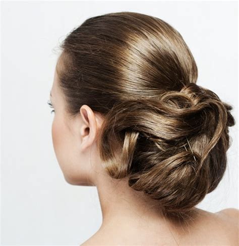 و حتى تستلهمي تسريحة شعرك للموسم الجديد نقدم لك اليوم سيدتي أجمل قصات شعر للشعر الطويل و القصير. تساريح شعر ناعمه , تسريحات شعر بسيطة وروعة - رمزيات