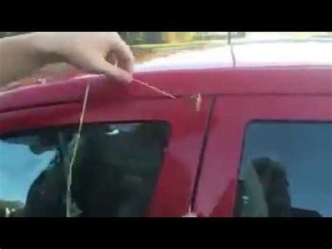 Cara selanjutnya kamu bisa membuka pintu kamar yang terkunci dengan menggunakan kunci ketok. Cara membuka pintu kereta yg terkunci di dalam - YouTube