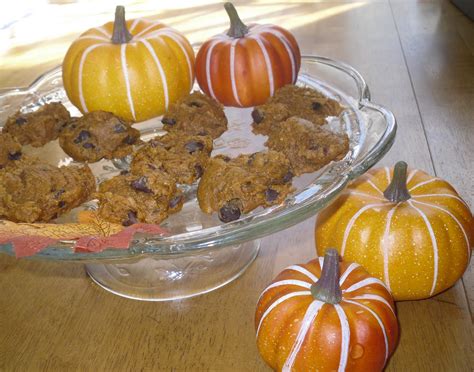 If your box of cake mix is 15oz (which is what i used), you'll need &frac13; Life As A Luttrull: Easy Pumpkin Cookies