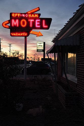 Effingham Motel At Sunset Effingham Sunset Photo