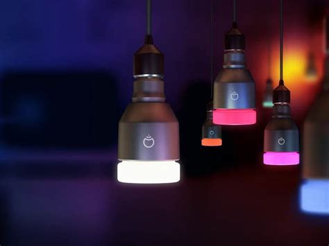 What Is The Difference Between Phillips Hue And Lifx Smart Bulbs