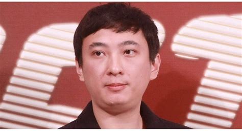Wang sicong was born in dalian, liaoning, china, in 1988. 王思聰被法院宣佈為債務人 - Sputnik 中國