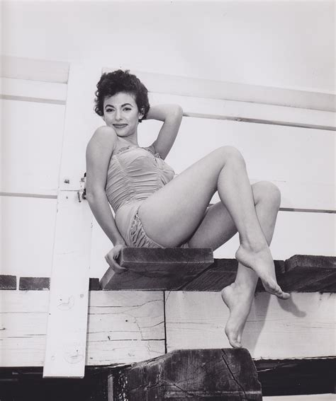 Classic Hollywood Pin Ups Beautiful And Sexy Portrait Photos Of 60