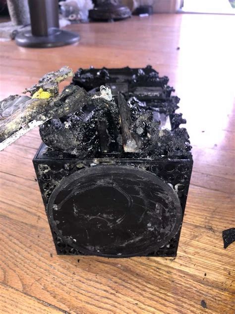 Heres How An Xbox Series X Looks Like After Short Circuit