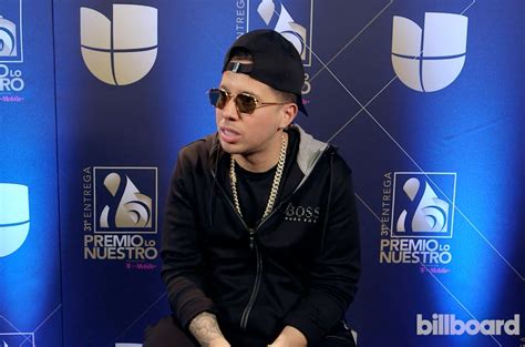 de la ghetto video interview at premio lo nuestro rehearsal watch billboard billboard