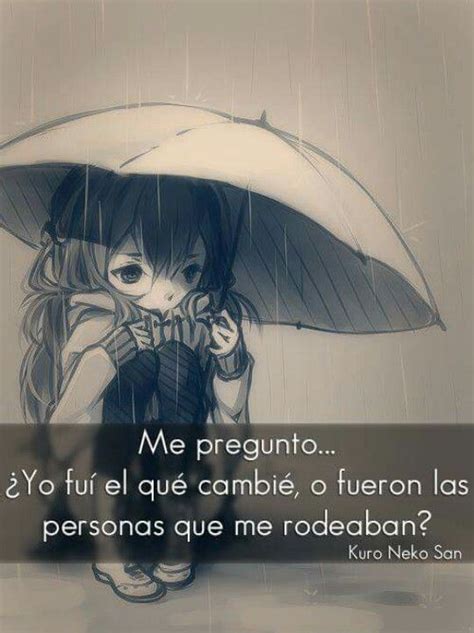 Una chica con capucha llorando con sentimiento. Me pregunto... | Frases de dolor