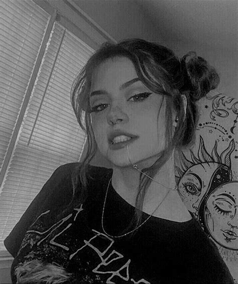 Girl Icon Black And White Instagram Black And White Aesthetic Black And White Girl