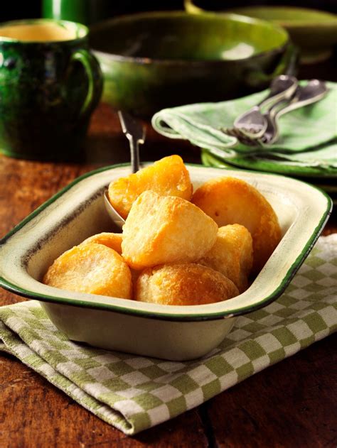 Mary Berry S Roast Potatoes Recipe Christmas Cooking Tips And Advice From The Great British