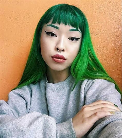 25 Green Hair Color Ideas You Have To See Ninja Cosmico Green Hair