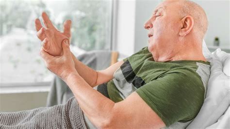 Totul Despre Boala Parkinson Cauze Simptome Tratament