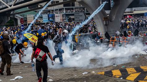 A riot at state government headquarters. Extradition Protesters in Hong Kong Face Tear Gas and ...