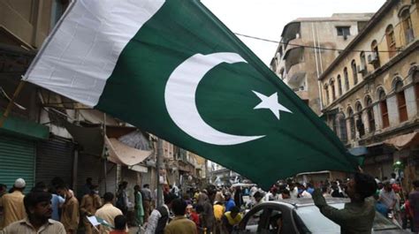 Fading Patriotism Pakistans Decreasing Rooftop Flags