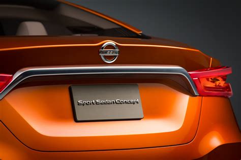 Fondos De Pantalla Nissan 2015 Concepto Del Sedán Del Deporte Show