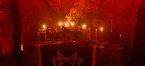 10 Bizarre Religious Cults Around The World Emadion