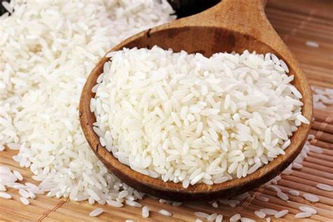 Premetto che non esiste una dose esatta perchè ci sono fattori che influenzano la quantità di brodo richiesta come: Riso Bianco - NaturalBreak