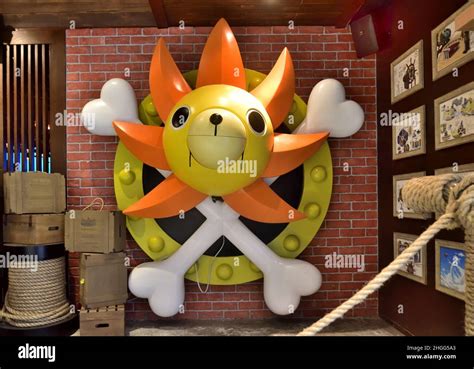 Thousand Sunny Logo Of One Piece Mounted On Wall Stock Photo Alamy