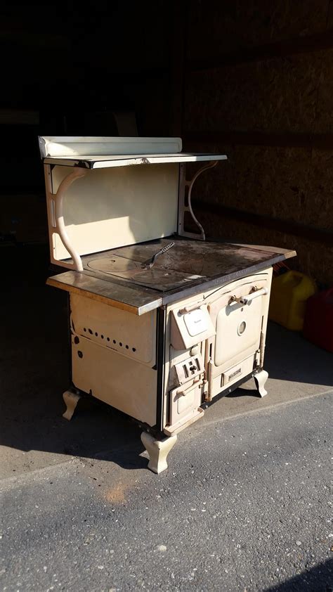 Antique Majestic Wood Stove Instappraisal