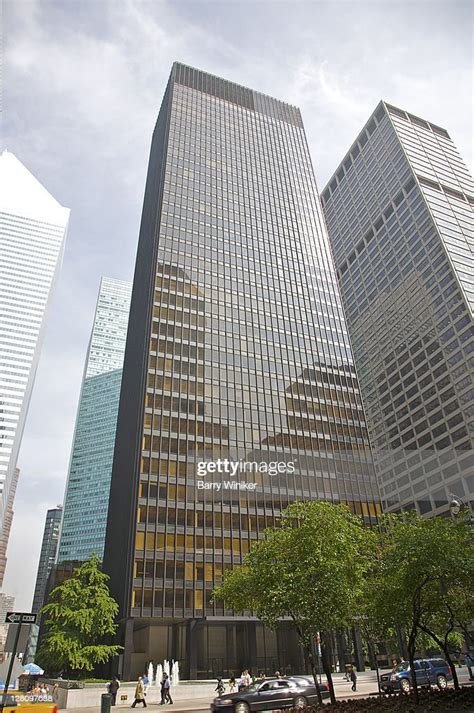 Seagram Building 375 Park Avenue New York High Res Stock Photo Getty