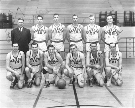 1946 1947 Oshkosh All Stars Basketball Team P1996282 Oshkosh