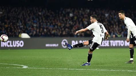 Zapata raddoppia il suo vecchio primato di reti in un singolo torneo e si. Classifica Serie A 2018 2019 | Marcatori | Risultati ...