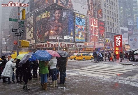 Untuk sub bukan mimin yg upload, mimin d sni hanya update video saja. Nevicata a Times Square, il fascino di New York ... | Foto ...